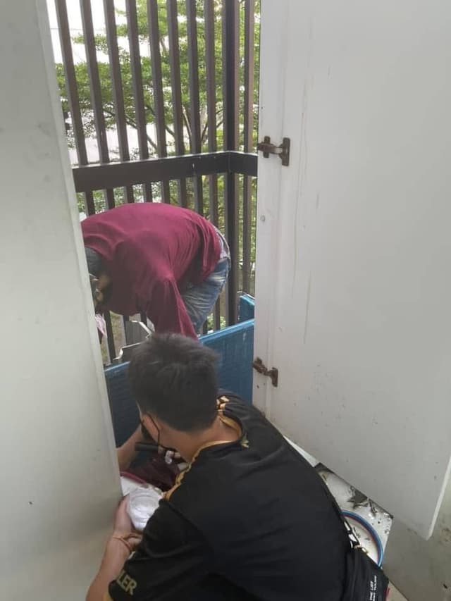 งานซ่อมเปลี่ยนแผงคอยร้อน 2